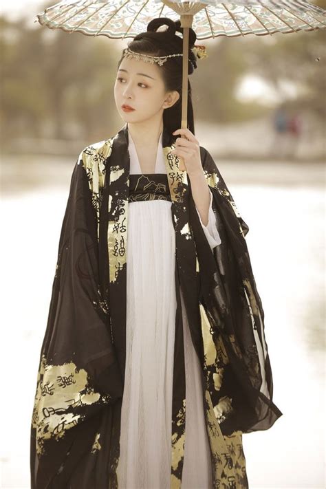 Many Supporters Believe That Wearing Hanfu Brings Them A Strong Sense Of National