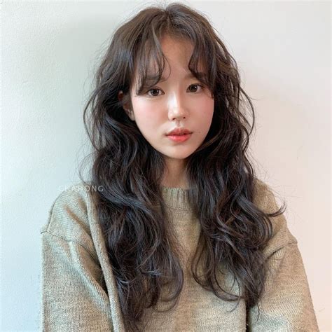Korean Curly Hair With Bangs