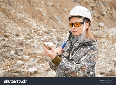 486 Female Geologist Images Stock Photos And Vectors Shutterstock