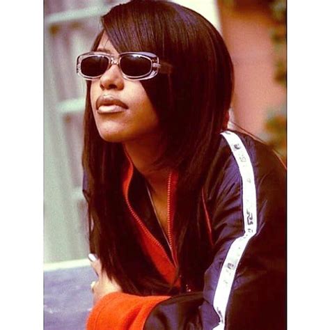 Aaliyah 👑 On Instagram Aaliyah 🧡 Aaliyah And Tupac Rip Aaliyah