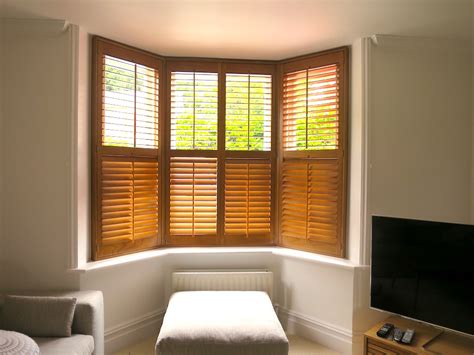Conocido por su ambiente romántico y su. Bay Window Plantation Shutters - Hampshire - Dorset ...