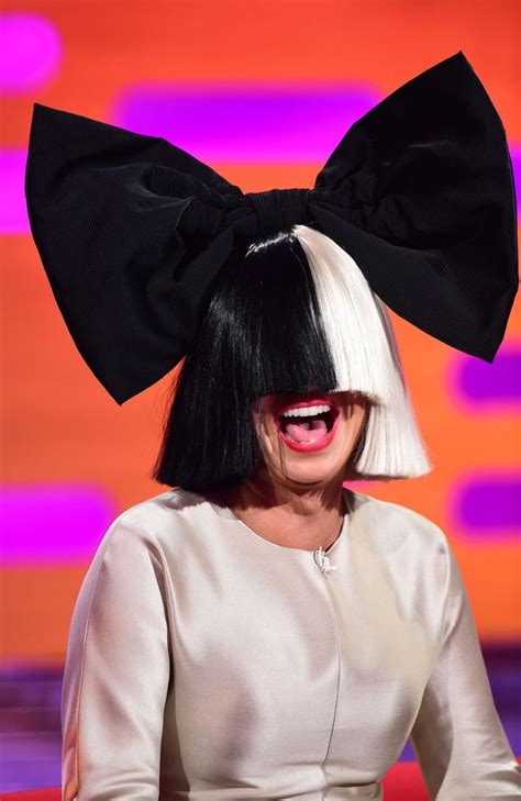 Singer Sia Boldly Shares Naked Photo Of Herself On Twitter After Fans