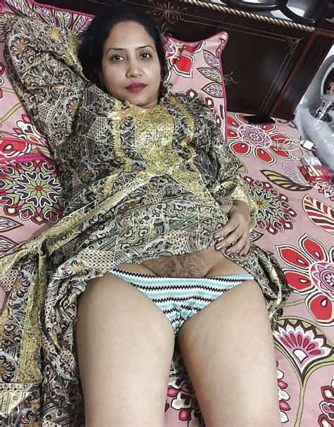 Tharki Bihari Aunty Ki Real Chut Gaand Nude Photos