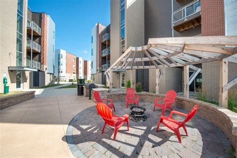 Stadium View Student Apartments Near Iowa State In Ames