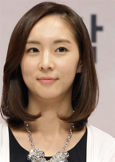 Cricketers, footballers, and golf players do it. 33+ Medium Hairstyle Korean Girl, Great Ideas!