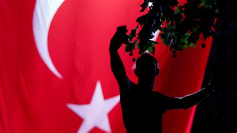 La Pausa Ritmica Nei Versi - La Turchia del dopo golpe, tra laicità e sultanato | Il Bo Live UniPD