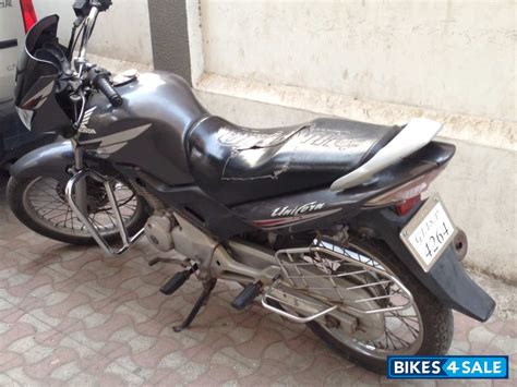 Honda has been doing so since 2005 with the unicorn. Gray Honda Unicorn for sale in Ahmedabad. 2005 November ...