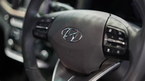 Largo Police Giving Out Steering Wheel Locks For Hyundai Owners