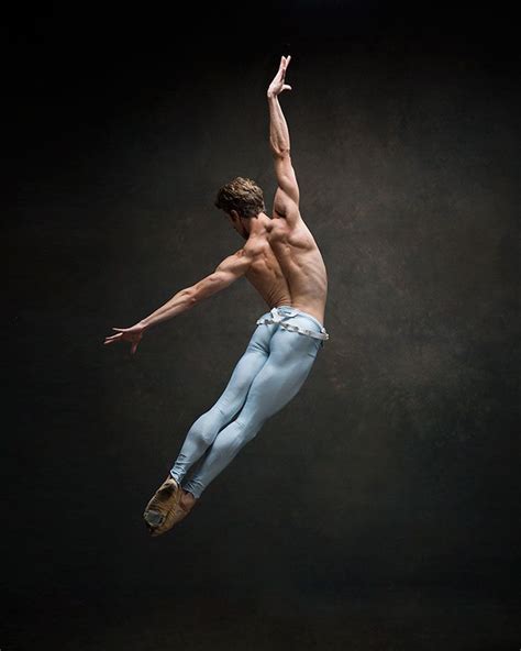 Breathtaking Photos Of Dancers In Motion Reveal The Extraordinary