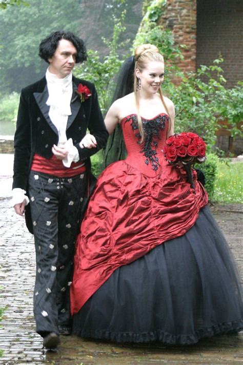 Gothic Bride And Groom Wedding Outfit