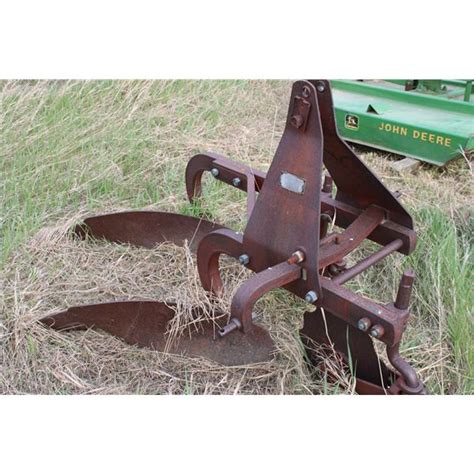 2 Bottom Plow 3 Point Hitch Hook Up Bodnarus Auctioneering