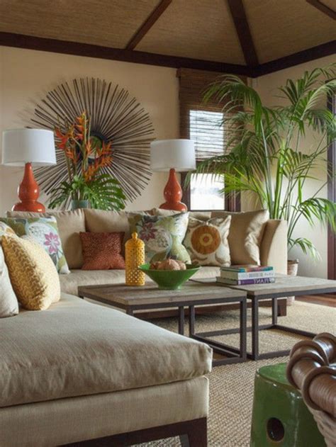 Kentia Palm In Living Room Salones Tropicales Diseño De Sala De