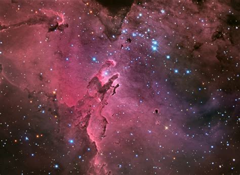 Gas Pillars In The Eagle Nebula 2 Pictures Taken 20 Years After