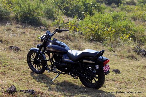We share our detailed review. Bajaj Avenger 150 Street photo gallery | Shifting-Gears