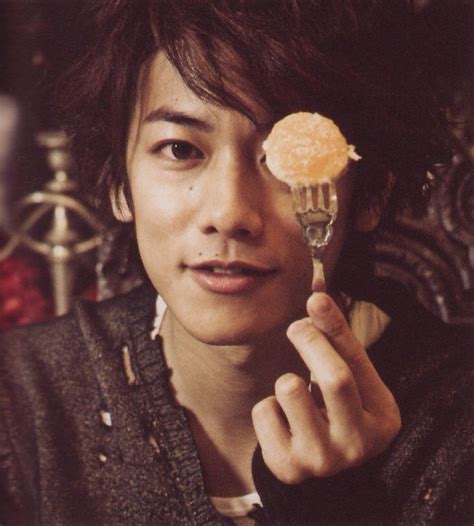 Medial /h/ regularly changed from p → ɸ → w. Takeru Sato | 佐藤健, るろうに剣心, 健