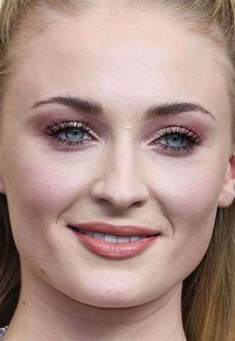 Sophie Turner At The 2019 Emmys Photo Xavier Collin Image Press