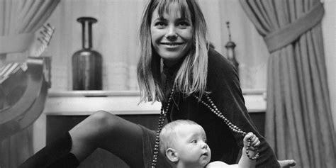 A Mothers Day Tribute To The Chicest Moms Of All Time