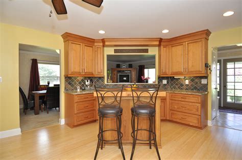 Adding a backsplash to your kitchen and bathroom, especially a green backsplash, is an excellent way to add a functional, eco friendly element to your home that will also prevent damage to your. solid Bamboo flooring, maple cabinets, granite countertops ...