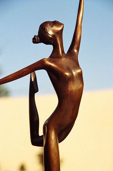 Prominent Israeli Sculptress Razia Gershon Debuts Her Private Bronze