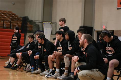 Wrestling Competes At Kjccc Duals Neosho County Community College