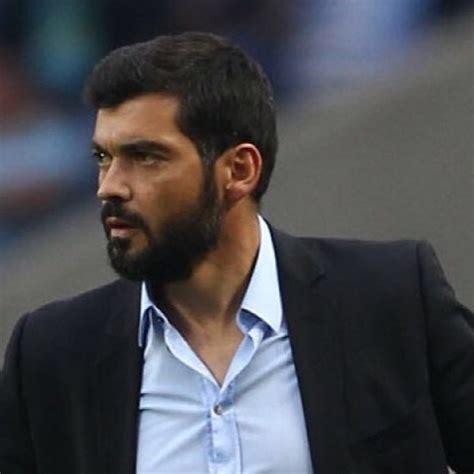 Francisco fernandes 'chico' conceição (born 14 december 2002) is a portuguese professional footballer who plays as a forward for porto b. ATITUDE de Sérgio Conceição deixa Internet em ALVOROÇO!