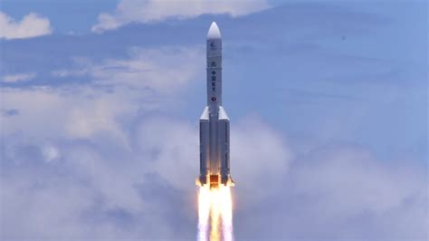 China set off on what it hoped would be its first successful journey to mars on thursday, launching a combined orbiter, lander and rover china's space agency did not broadcast its own official live video. China lanceert eerste raketmissie ooit naar Mars - Science