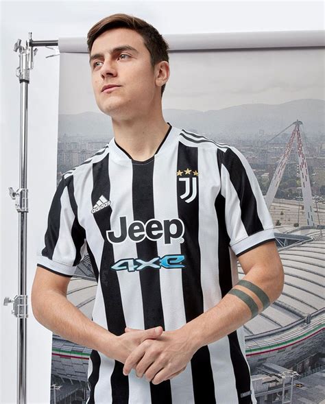 Juventus Psg 2022 Billetterie - La Juventus Turin dévoile son nouveau maillot domicile 2021-2022