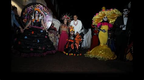 Uruapan Se Llena De Tradiciones En El Marco Del Día De Muertos Youtube