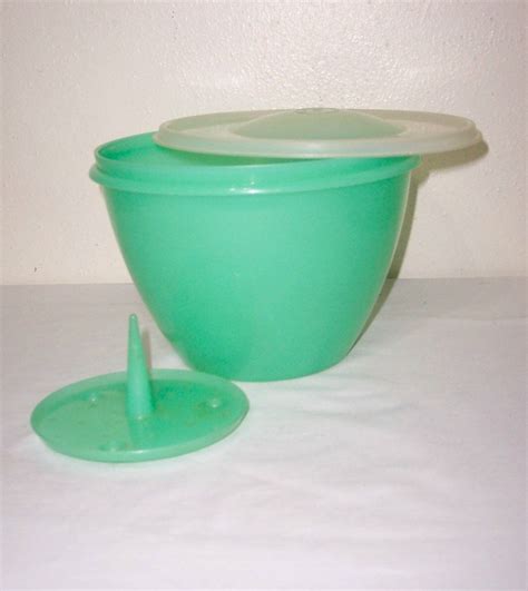 Tupperware Lettuce Keeper With Spike Insert Tupperware Vintage