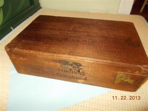 Antique Coronas Cuban Wood Cigar Box Philadelphia Corona