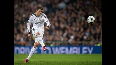 Cristiano Ronaldo Top 10 Goals Kick Long Shots Compilation Hd Youtube
