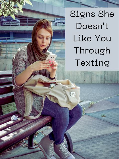 How To Tell If She Doesnt Like You 90 Texting Signs Pairedlife