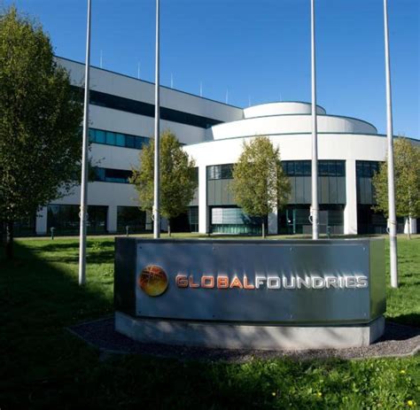 Now, some semiconductor vendors are following suit. Linke fordern Beschäftigungsgarantie bei Globalfoundries ...