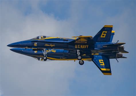 Us Navy Blue Angels To Bid Farewell To Hornets In One Last Flight Over
