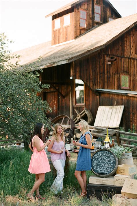 10 Ideas For A Chic Country Themed Wedding Bridalguide