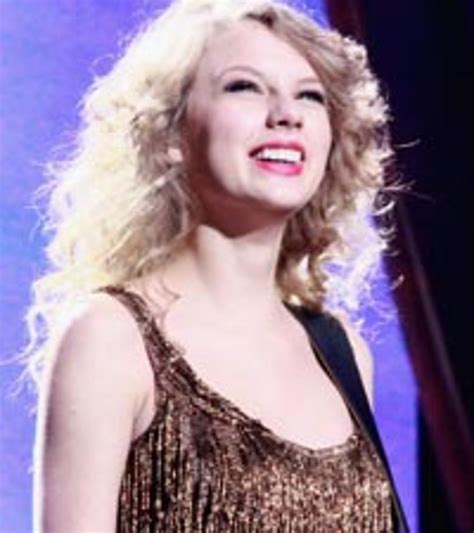 Taylor Swift Experiences Mind Blowing Success In Asia