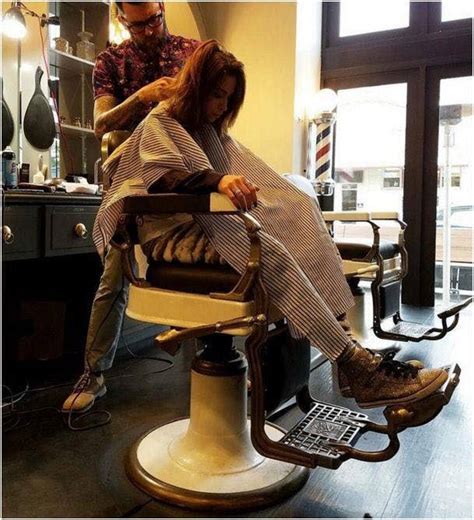 In The Barbershop For Her Buzzcut Hair Barber Buzzed Hair Women