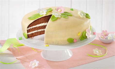 Maybe you would like to learn more about one of these? Schoko-Vanilla-Marzipan-Torte | Rezept | Marzipantorte ...