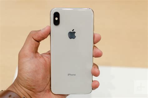Available in silver, space grey or gold, there's something to suit your personal tastes. iPhone XS Max Hands-On Review | Digital Trends