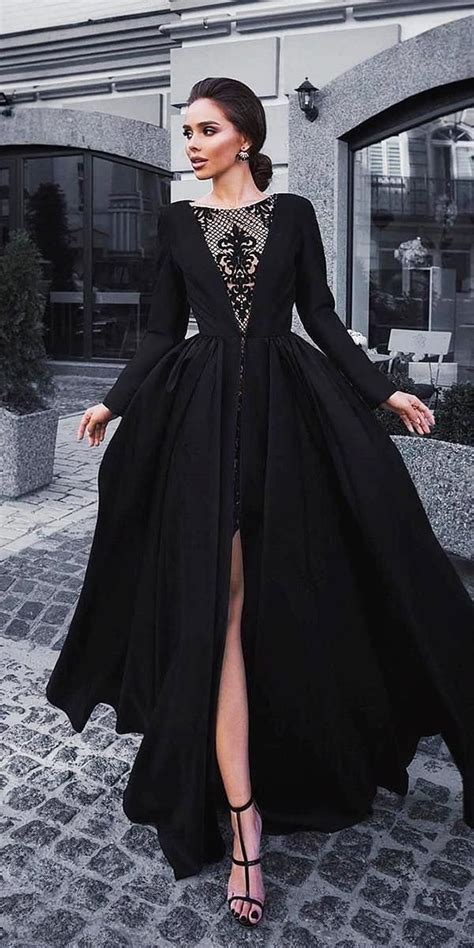 33 Beautiful Black Wedding Dresses That Will Strike Your Fancy 2020 ドレス