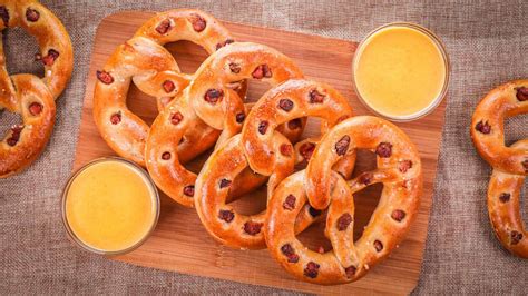 Bacon Pretzels With Cheese Sauce Recipe Chainbaker