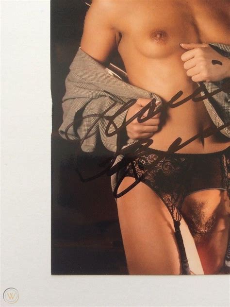 Jeanie Buss Autograph Photo Signed Playboy La Lakers Nude