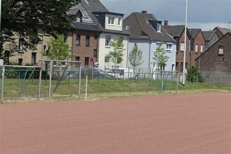 Flüge von finnland nach belgien. Sportplatz An Eulen - Stadion in Kempen-St. Hubert