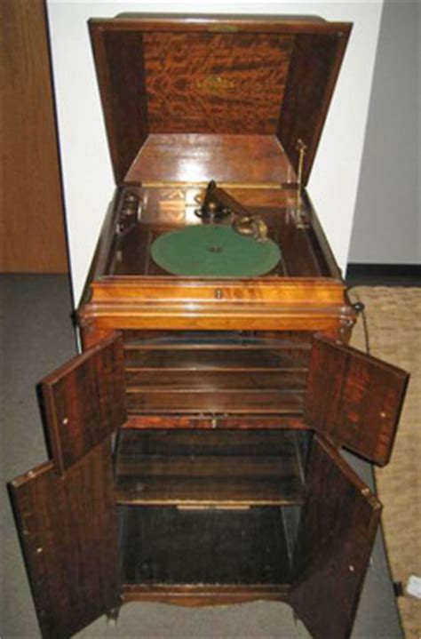 <p>for auction is a 4 cylinder sublime harmony swiss music box on a matching table with a drawer for all of the cylinders. Phonograph; Victor, Victrola, Model VV-XVI, Walnut Cabinet ...