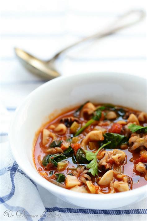 Una ricetta di pesce ideale per le serate d'autunno. Seiches à la sauce tomate toscane (seppie in zimino) - Un ...