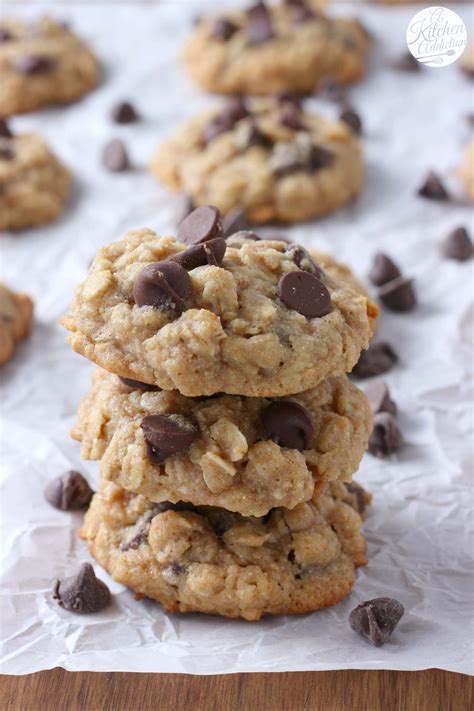 Cookie tutorials sugar cookie recipes royal icing other cookie recipes other sweet recipes cake recipes other savory recipes. Chocolate Chip Honey Oatmeal Cookies - A Kitchen Addiction