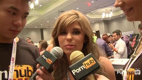 Pornhubtv Chloe Chaos Interview At 2014 Avn Awards Thumbzilla