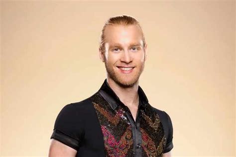 Paralympic Sprinter Jonnie Peacock Talks Doing Strictly As An Amputee