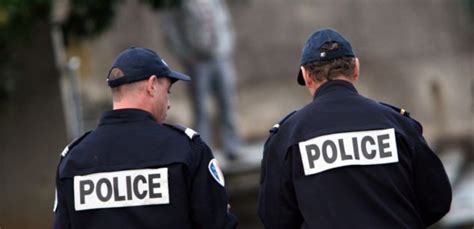 Seine Saint Denis Un Policier De La Bac Se Suicide Avec Son Arme De Service