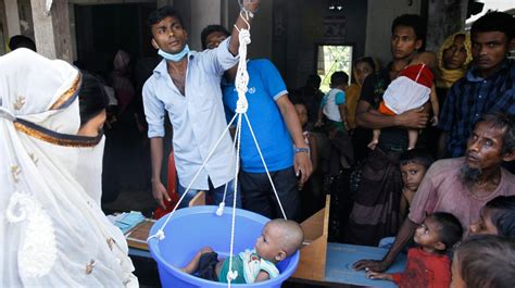 Midwives Offer Lifeline To Pregnant Rohingya Myanmar Bangladesh Al